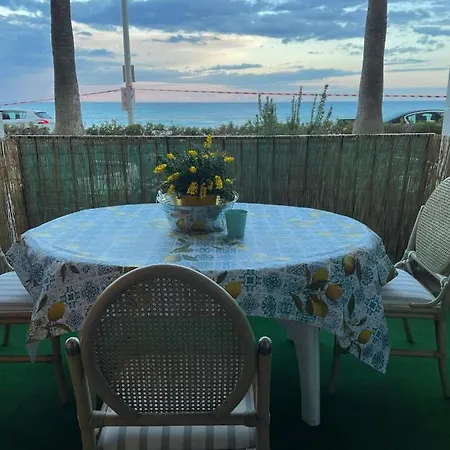 Appartement Incantevole A Fronte *