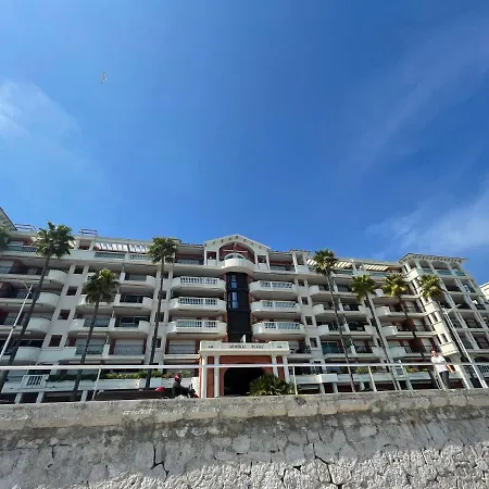 Incantevole A Fronte * Menton